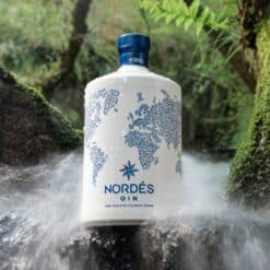 Alternative view of Nordes Atlantic Galician Gin